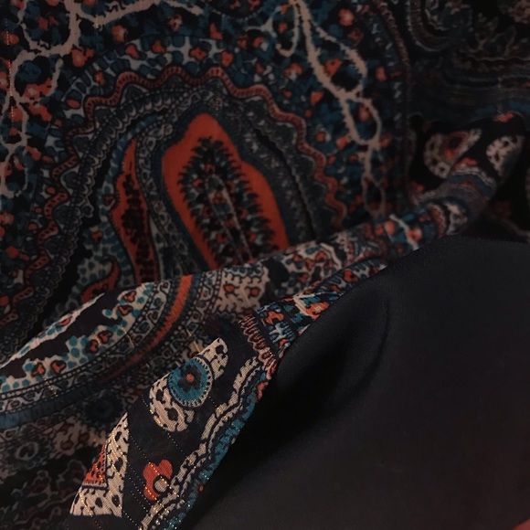 Boho paisley Bell Sleeve dress - Picture 5 of 8